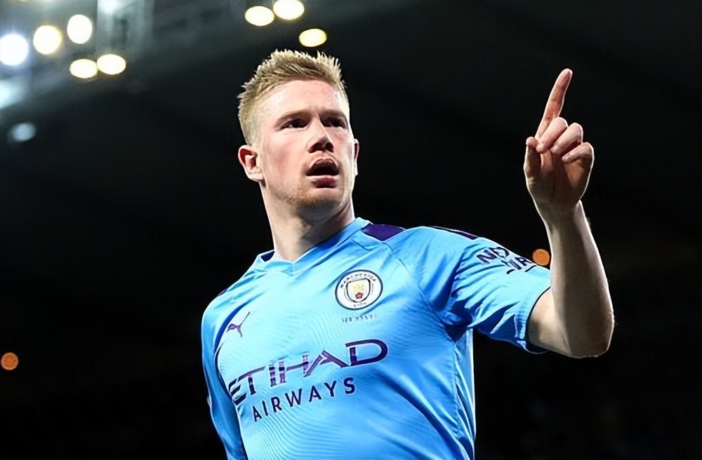 《在场外》视频栏目｜对话辽宁铁人：家乡、平常心和关于中超的明天