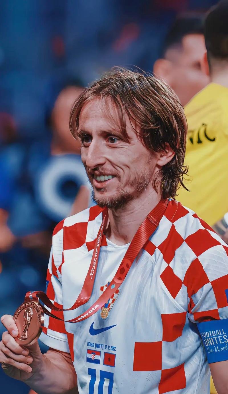 范晓冬：我知道的圈内料比球迷多多了，但我不会诋毁中国足球