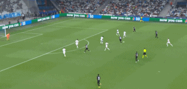 布冯：意大利唯一缺点是偶尔“短路”；无欧战踢是米兰的优势